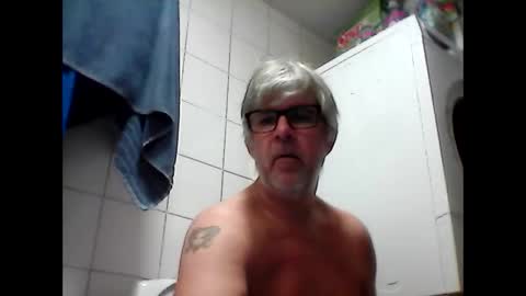 Snapshot of baggelina75 chatting on March 2025 04:45:01 AM baggelina75 online show from March 2025 04:45:01 AM