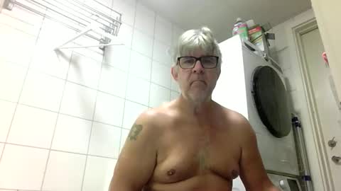 Snapshot of baggelina75 chatting on October 2025 09:43:02 AM baggelina75 online show from October 2025 09:43:02 AM