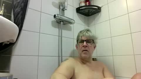 Snapshot of baggelina75 chatting on February 2026 04:27:02 PM baggelina75 online show from February 2026 04:27:02 PM