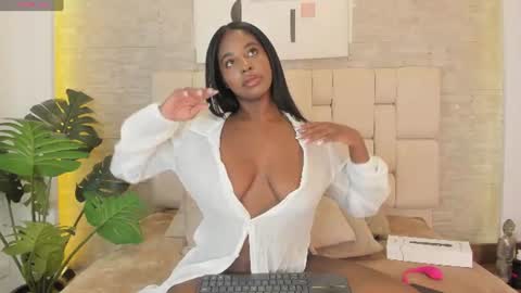 bahamadia_ online show from July 2026 03:44:01 AM