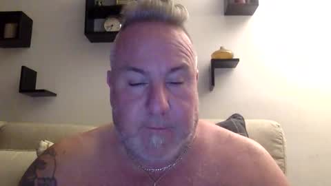 Snapshot of banana5289 chatting on April 2026 01:42:02 AM banana5289 online show from April 2026 01:42:02 AM