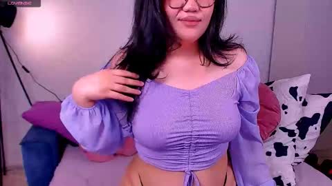 Barbie Kim online show from March 2026 01:43:02 AM