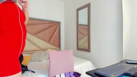 Barbara  online show from September 2025 11:48:01 PM