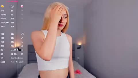 Mia online show from June 2026 02:12:02 PM