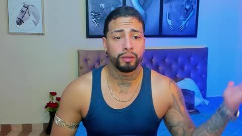 Snapshot of bastian_jones1 chatting on December 2024 11:39:02 PM bastian_jones1 online show from December 2024 11:39:02 PM