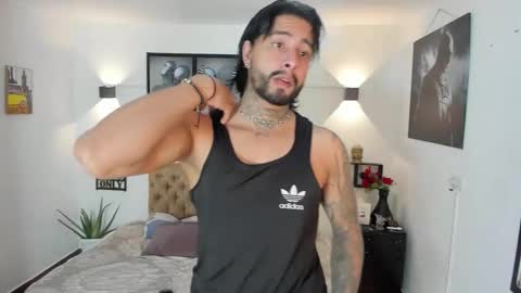 Snapshot of bastian_jones1 chatting on November 2025 05:58:02 PM bastian_jones1 online show from November 2025 05:58:02 PM