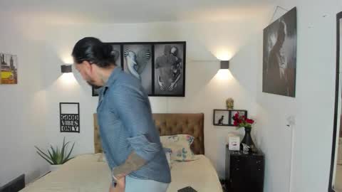 Snapshot of bastian_jones1 chatting on November 2025 01:38:01 AM bastian_jones1 online show from November 2025 01:38:01 AM