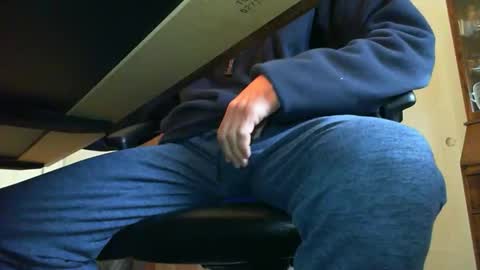 BateBro13 online show from April 2026 02:20:01 PM