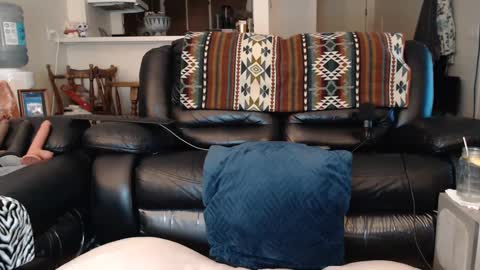 Julie online show from February 2025 12:59:01 PM