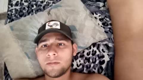 Jhon Tenjo and Sofi online show from September 2025 09:15:01 PM