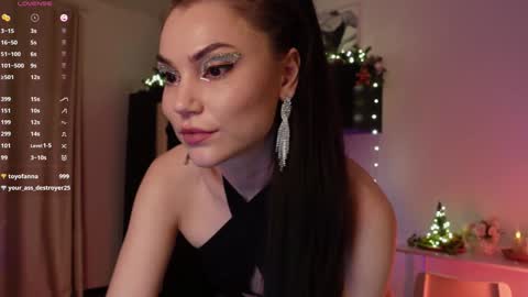 Snapshot of beatricefawne chatting on December 2024 10:13:01 PM Bzzz Bea online show from December 2024 10:13:01 PM