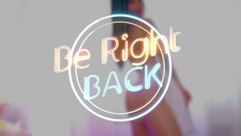 Snapshot of beatricefawne chatting on February 2025 02:47:02 AM Bzzz Bea online show from February 2025 02:47:02 AM