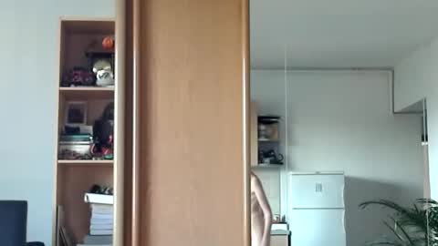 Raluca online show from June 2026 05:17:02 PM