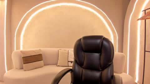 Am Becca online show from March 2026 02:34:01 PM