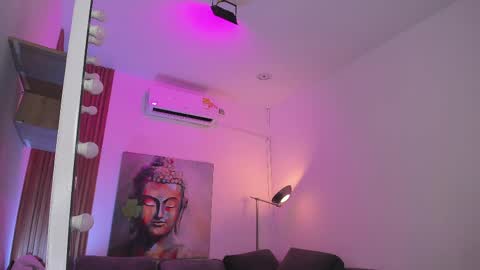 Victoria  online show from March 2026 11:21:01 AM