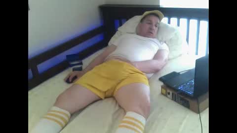 Bedwetboys online show from May 2026 02:12:01 PM