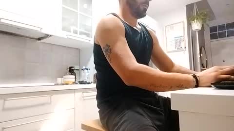 beerman198710 online show from May 2026 04:18:01 AM
