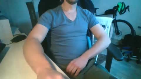 Snapshot of bel7ebite chatting on December 2024 04:00:02 PM bel7ebite online show from December 2024 04:00:02 PM