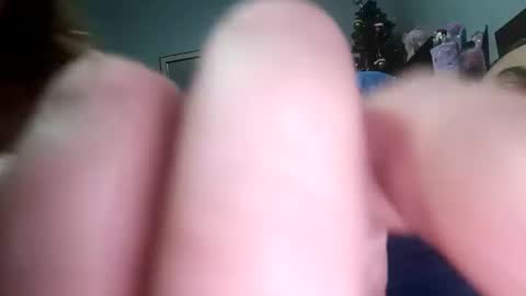 kevin and Bella online show from December 2025 11:23:01 PM