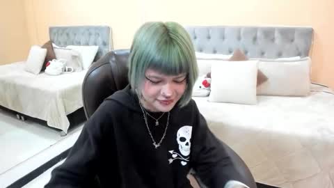 Bela online show from March 2026 12:57:02 PM