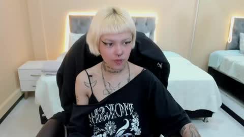 Bela online show from April 2026 12:30:02 PM