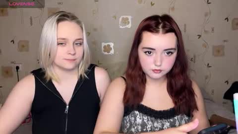 bella_and_alice online show from February 2026 02:40:02 AM