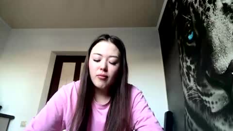 Hanna here Welcome  online show from April 2026 01:25:02 AM