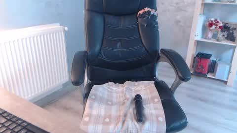      online show from January 2025 10:44:01 AM