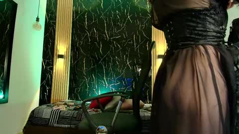     online show from April 2026 09:17:02 PM