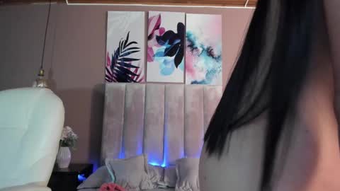 Bella Clair online show from March 2025 12:17:01 PM