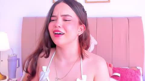 Snapshot of bellafontana chatting on January 2026 06:22:01 PM BellaFontana online show from January 2026 06:22:01 PM