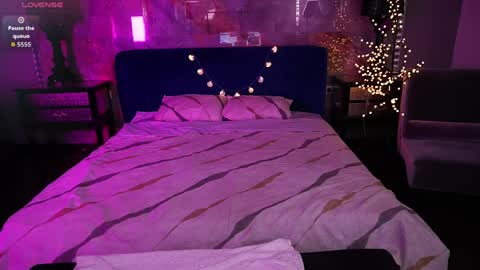 Bella online show from April 2026 01:31:01 PM