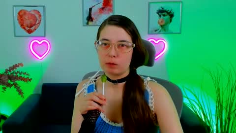 Bella. Ntmu online show from January 2025 11:29:01 PM