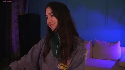 Bella online show from April 2026 07:21:02 PM