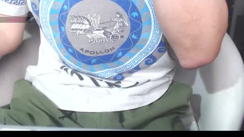 Snapshot of benijamin chatting on January 2026 09:42:01 PM benijamin online show from January 2026 09:42:01 PM