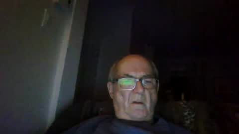 Snapshot of bernard1102 chatting on July 2026 01:41:02 AM bernard1102 online show from July 2026 01:41:02 AM