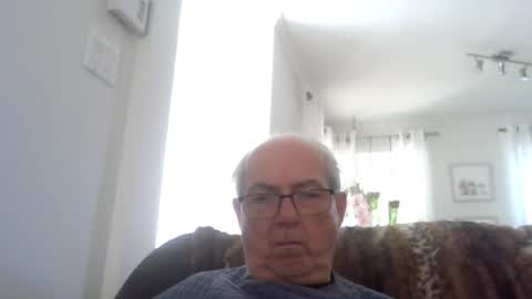 Snapshot of bernard1102 chatting on July 2026 01:47:01 PM bernard1102 online show from July 2026 01:47:01 PM