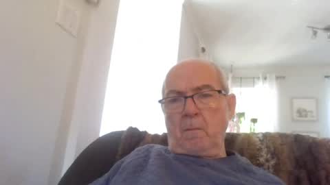 Snapshot of bernard1102 chatting on July 2026 11:59:01 AM bernard1102 online show from July 2026 11:59:01 AM