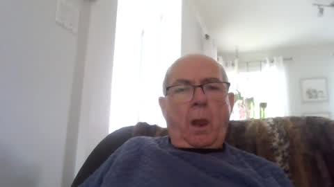 Snapshot of bernard1102 chatting on July 2026 12:55:01 PM bernard1102 online show from July 2026 12:55:01 PM