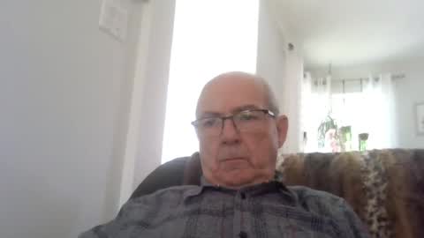 Snapshot of bernard1102 chatting on July 2026 01:59:02 PM bernard1102 online show from July 2026 01:59:02 PM