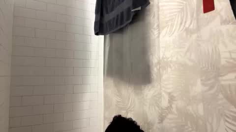 berriess_ online show from June 2026 09:37:02 AM