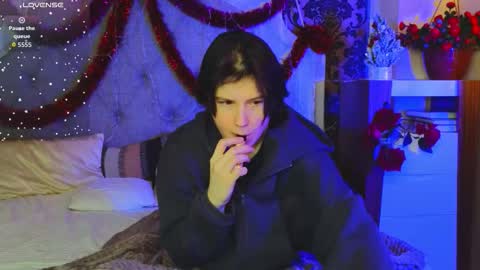 Snapshot of berry_assortment chatting on January 2026 05:33:02 AM Your sweet Tara and Eva online show from January 2026 05:33:02 AM