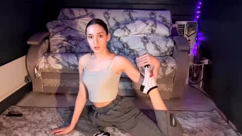 bessiemaben online show from April 2026 12:03:02 PM