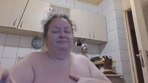 Snapshot of bethnorth chatting on June 2026 01:41:01 AM bethnorth online show from June 2026 01:41:01 AM