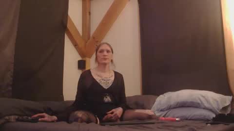 Betsy online show from February 2026 09:09:02 PM