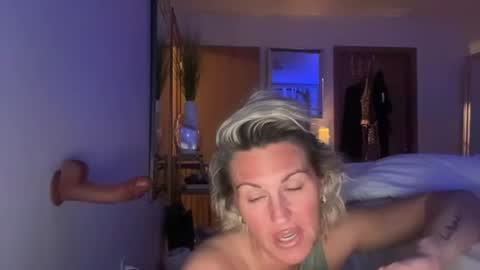 Best Time and Even better Convo online show from December 2025 12:27:01 AM