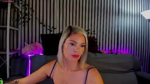 Snapshot of betty_brock chatting on June 2026 01:14:01 AM Betty online show from June 2026 01:14:01 AM