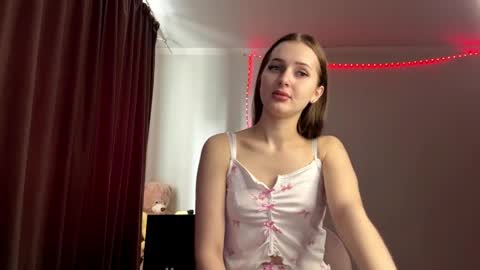 Snapshot of bettyberneett chatting on April 2026 04:07:02 AM Emily Stream every day online show from April 2026 04:07:02 AM