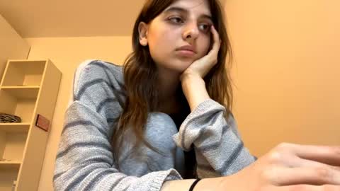 Lina online show from May 2026 06:17:02 PM