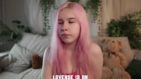 Eliz online show from December 2025 01:21:02 AM